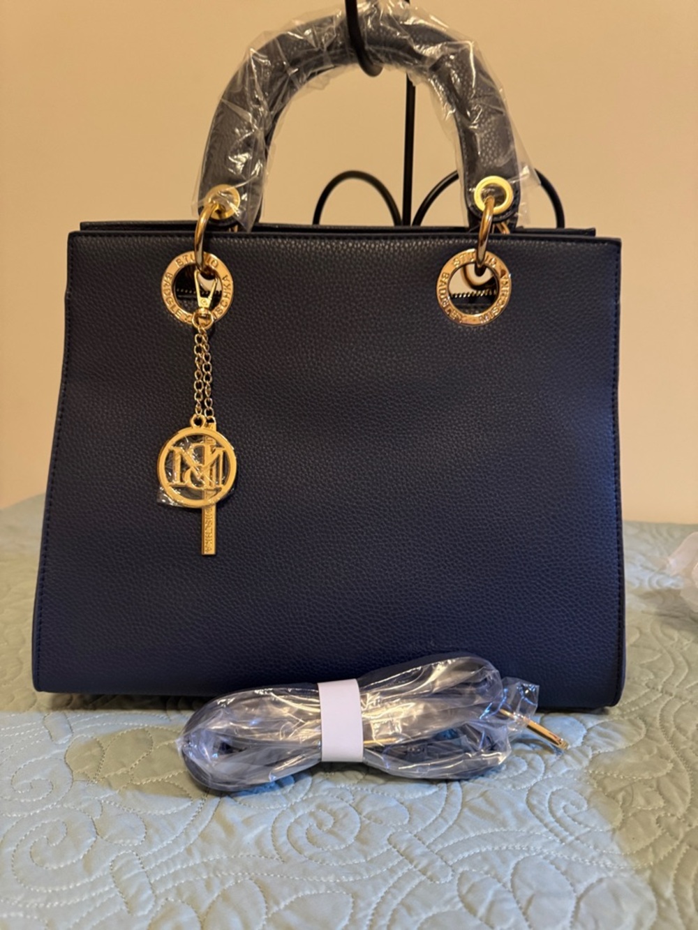 Badgley Mischka Navy Satchel Handbag with detachable crossbody straps - Picture 7 of 7